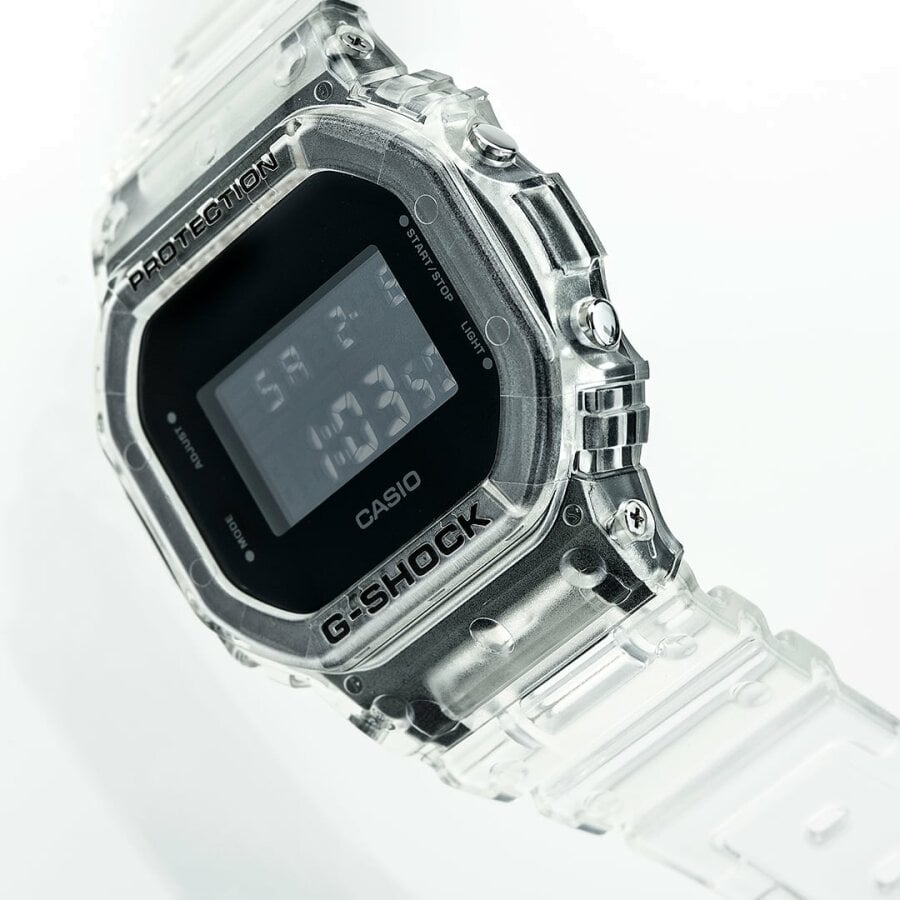 Мужские часы CASIO G-SHOCK DW-5600SKE-7ER